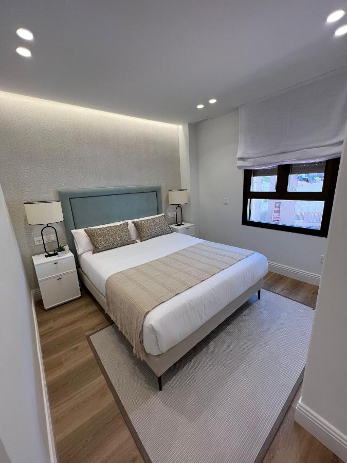 Donoso Cortes & Free Parking By Ele Apartments Malaga Ngoại thất bức ảnh